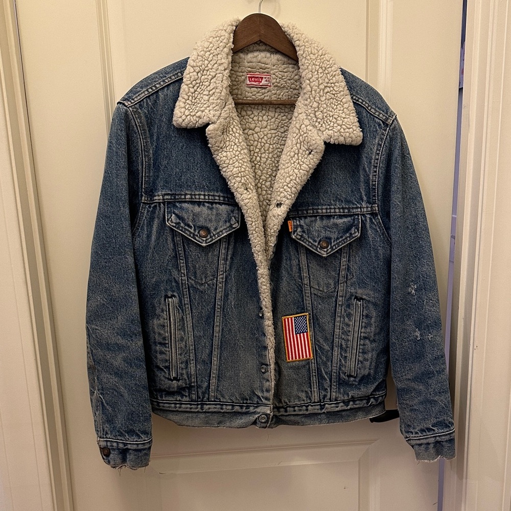 Vintage 70’s Barn Levi's Classic Blue Denim Jacket with Sherpa Collar
